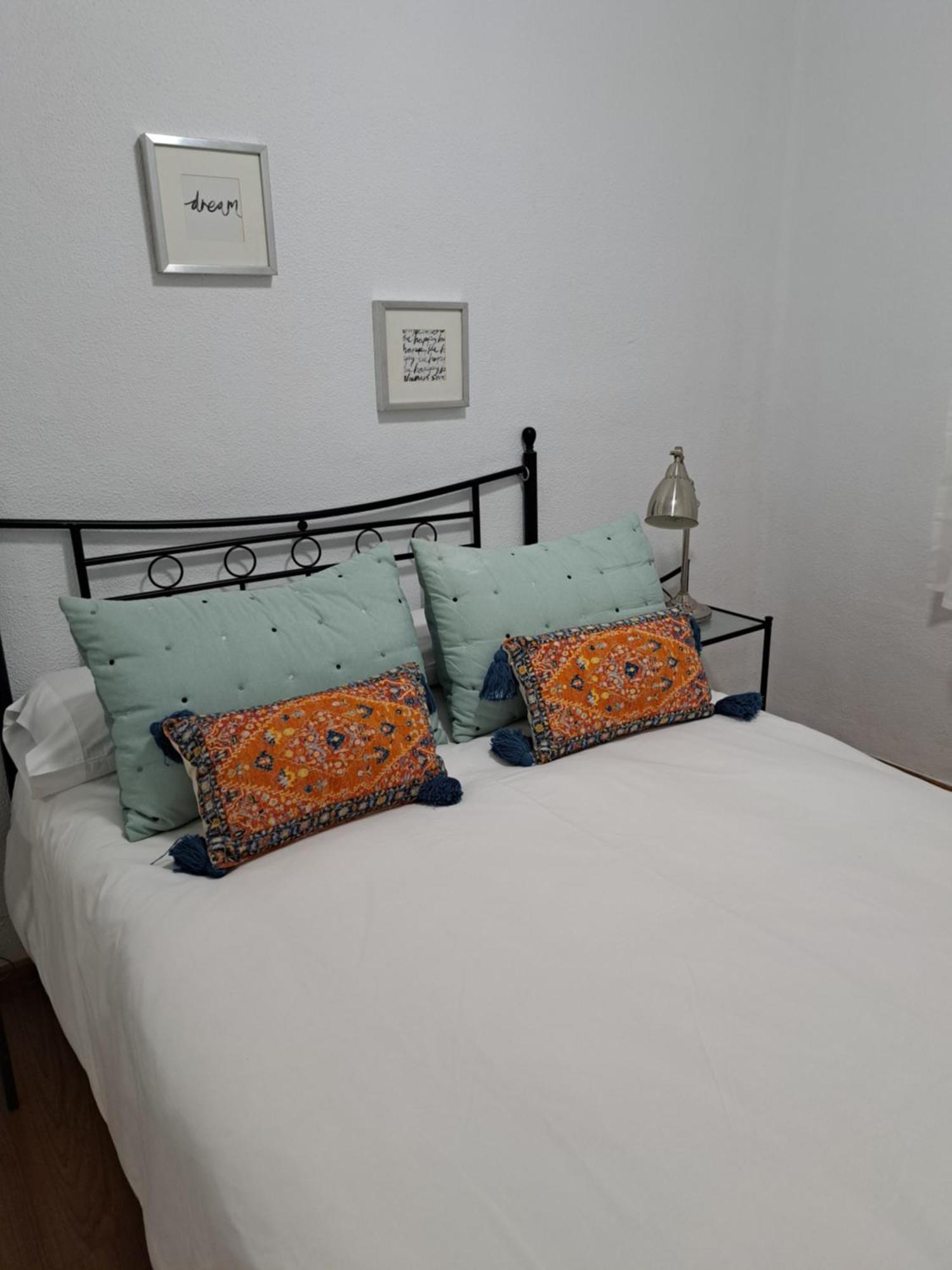 Ole Triana Apartment Севиля Екстериор снимка