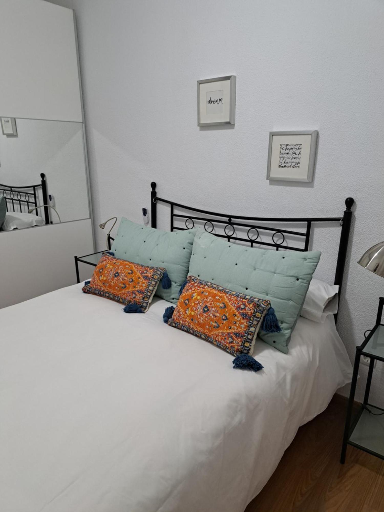 Ole Triana Apartment Севиля Екстериор снимка